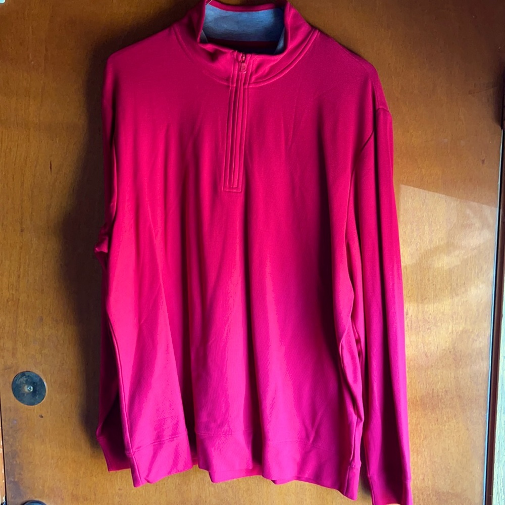 Never worn Vineyard Vines golf pullover
